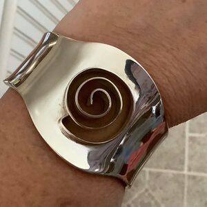 NWOT 𝅺sterling SILVER 925 GREEK DESIGN WIDE CUFF BRACELET NEW WITH TAG​​